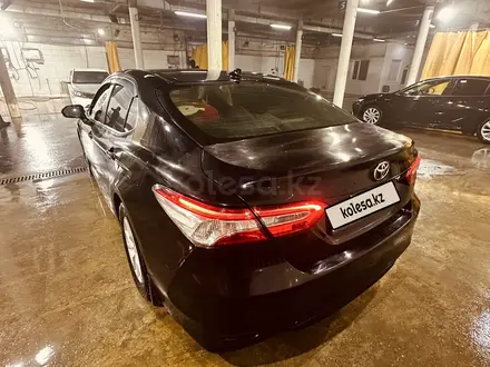 Toyota Camry 2019 года за 12 700 000 тг. в Астана – фото 4