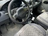 Renault Logan 2006 года за 1 750 000 тг. в Уральск – фото 4