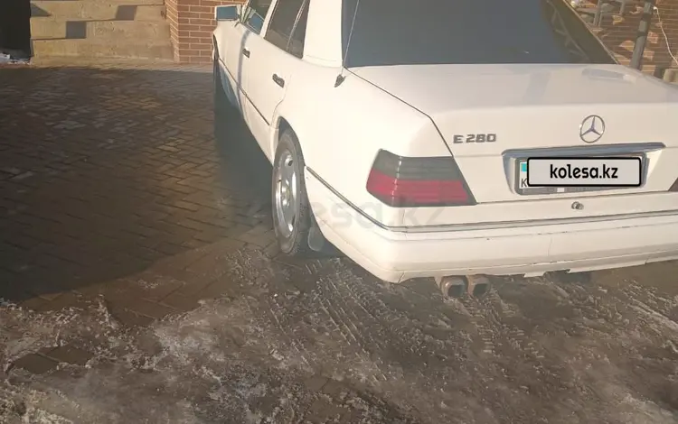 Mercedes-Benz E 280 1994 годаfor2 100 000 тг. в Алматы