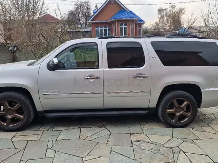 Chevrolet Suburban 2011 года за 18 000 000 тг. в Алматы – фото 7