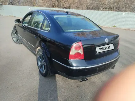 Volkswagen Passat 2002 года за 2 700 000 тг. в Алматы – фото 4