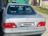 Mercedes-Benz E 280 1997 года за 2 650 000 тг. в Кентау – фото 2