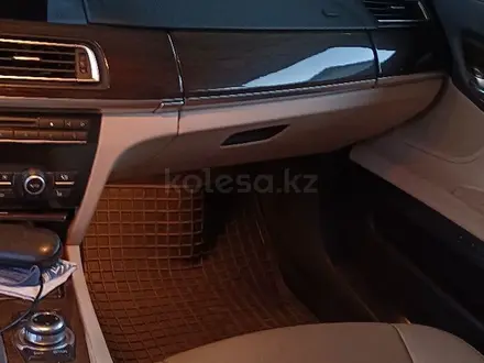 BMW 750 2008 года за 6 500 000 тг. в Алматы – фото 11