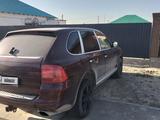 Porsche Cayenne 2005 года за 3 200 000 тг. в Атырау – фото 2