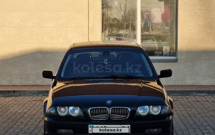 BMW 318 2001 годаүшін3 700 000 тг. в Астана