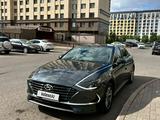 Hyundai Sonata 2023 года за 13 500 000 тг. в Астана – фото 2