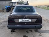 Mercedes-Benz E 230 1992 года за 750 000 тг. в Сарыагаш – фото 4