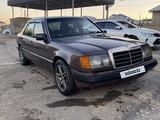 Mercedes-Benz E 230 1992 года за 750 000 тг. в Сарыагаш – фото 2
