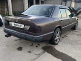 Mercedes-Benz E 230 1992 года за 750 000 тг. в Сарыагаш – фото 5