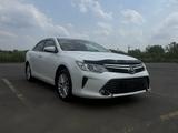 Toyota Camry 2014 года за 11 300 000 тг. в Усть-Каменогорск – фото 2