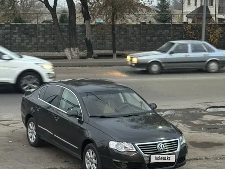Volkswagen Passat 2006 года за 3 050 000 тг. в Алматы – фото 5