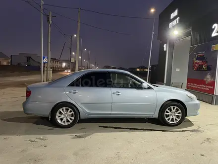 Toyota Camry 2005 года за 5 500 000 тг. в Атырау – фото 6