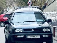 Volkswagen Golf 1995 года за 1 100 000 тг. в Алматы