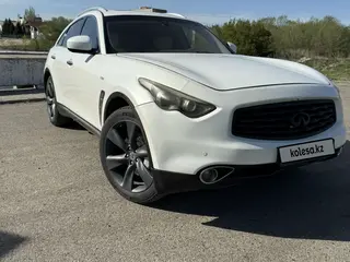 Infiniti FX50