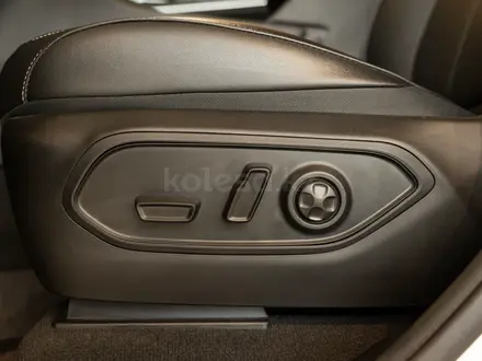 Jeep Grand Cherokee Limited 2023 года за 30 990 000 тг. в Алматы – фото 31