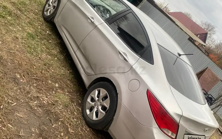 Hyundai Accent 2014 года за 1 900 000 тг. в Караганда