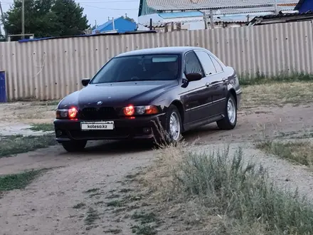 BMW 528 1998 года за 4 500 000 тг. в Актобе – фото 2