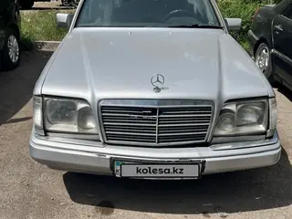 Mercedes-Benz E 280