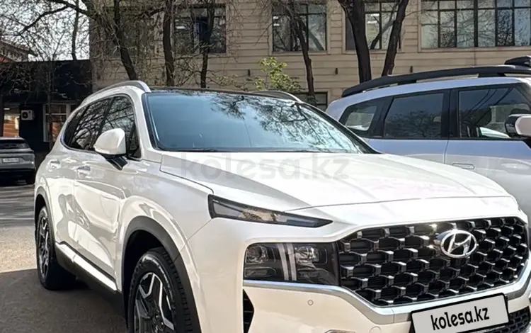 Hyundai Santa Fe 2023 года за 16 300 000 тг. в Алматы
