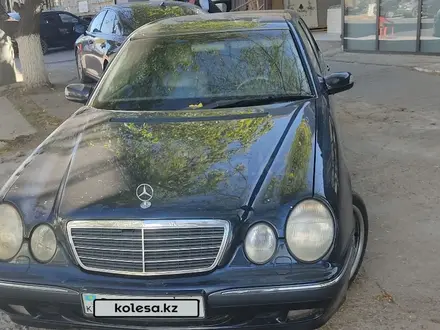 Mercedes-Benz E 220 2001 года за 2 700 000 тг. в Шымкент