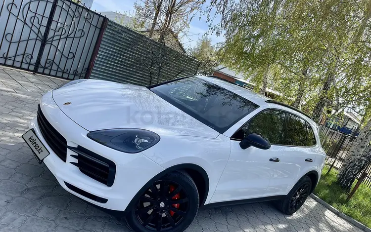 Porsche Cayenne 2018 года за 33 000 000 тг. в Астана