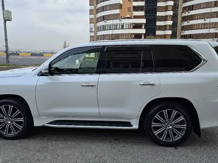 Lexus LX 570 2016 года за 34 350 000 тг. в Шымкент – фото 21