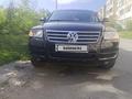 Volkswagen Touareg 2005 года за 3 000 000 тг. в Костанай – фото 2