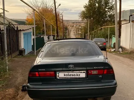 Toyota Camry 1997 года за 3 800 000 тг. в Семей – фото 4