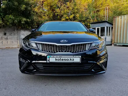 Kia K5 2018 года за 9 800 000 тг. в Алматы – фото 2