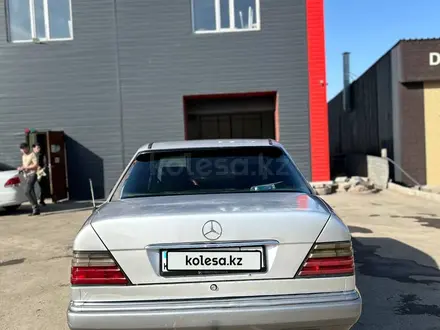 Mercedes-Benz E 200 1994 года за 1 550 000 тг. в Сатпаев – фото 3