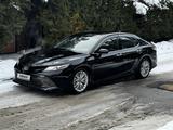 Toyota Camry 2018 годаfor14 300 000 тг. в Алматы – фото 2