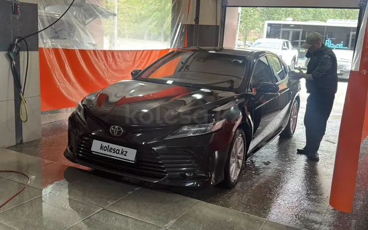 Toyota Camry 2023 года за 15 000 000 тг. в Семей