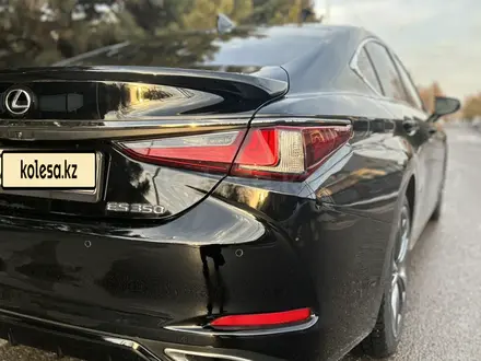 Lexus ES 350 2020 года за 25 000 000 тг. в Алматы – фото 7