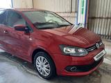 Volkswagen Polo 2015 года за 6 150 000 тг. в Актау