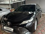 Toyota Camry 2019 года за 14 900 000 тг. в Алматы