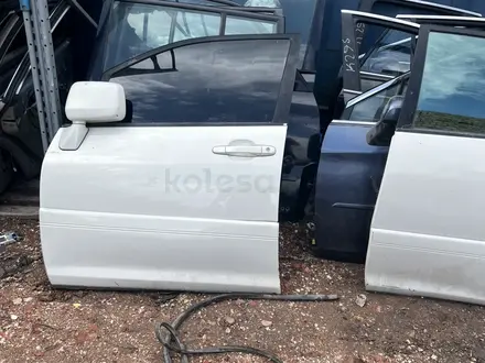 Дверь передняя левая задняя левая лексус RX300 за 70 000 тг. в Караганда