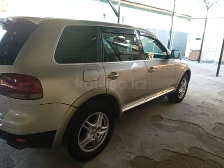 Volkswagen Touareg 2003 года за 3 500 000 тг. в Алматы – фото 14