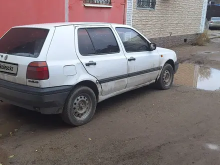 Volkswagen Golf 1994 года за 750 000 тг. в Актобе – фото 3