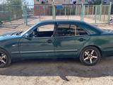 Mercedes-Benz E 230 1997 года за 1 500 000 тг. в Балхаш – фото 2
