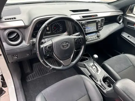 Toyota RAV4 Prestige 2017 года за 10 990 000 тг. в Алматы – фото 9