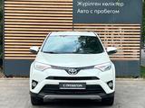 Toyota RAV4 Prestige 2017 года за 10 990 000 тг. в Алматы – фото 3