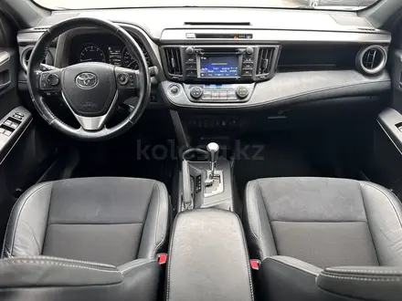 Toyota RAV4 Prestige 2017 года за 10 990 000 тг. в Алматы – фото 12