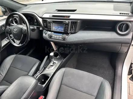 Toyota RAV4 Prestige 2017 года за 10 990 000 тг. в Алматы – фото 13