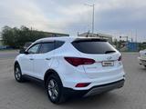 Hyundai Santa Fe 2017 года за 6 500 000 тг. в Актобе – фото 3
