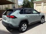 Toyota RAV4 2020 года за 14 500 000 тг. в Астана – фото 3