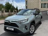 Toyota RAV4 2020 года за 14 500 000 тг. в Астана