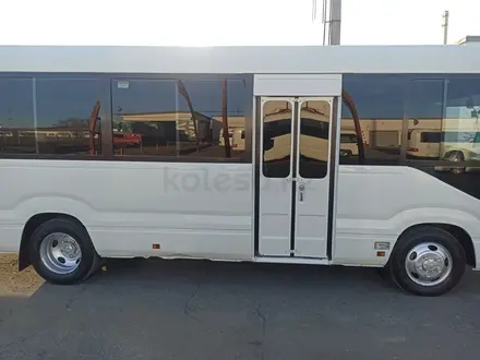 Toyota  Coaster 2017 года за 24 000 000 тг. в Атырау – фото 3