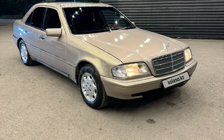 Mercedes-Benz C 220 1994 годаүшін2 100 000 тг. в Караганда