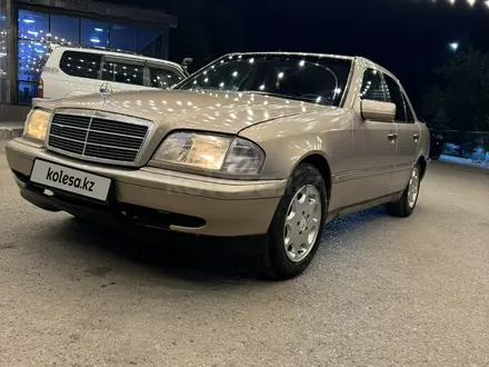 Mercedes-Benz C 220 1994 года за 2 100 000 тг. в Караганда – фото 5