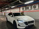 Hyundai Sonata 2020 года за 13 000 000 тг. в Алматы